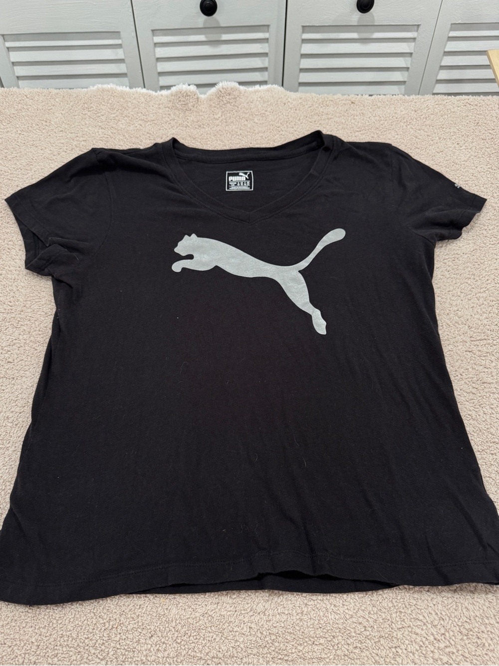 Puma Men’s Black Silver Logo Graphic Tee — Size L